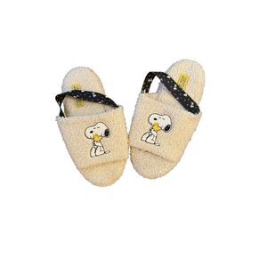 Peanuts Snoopy open toe slippers small 5/6